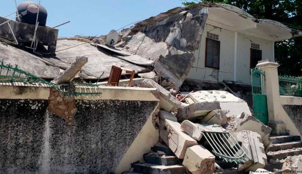 7.2 magnitude earthquake hits off of Haiti, at least 227 killed